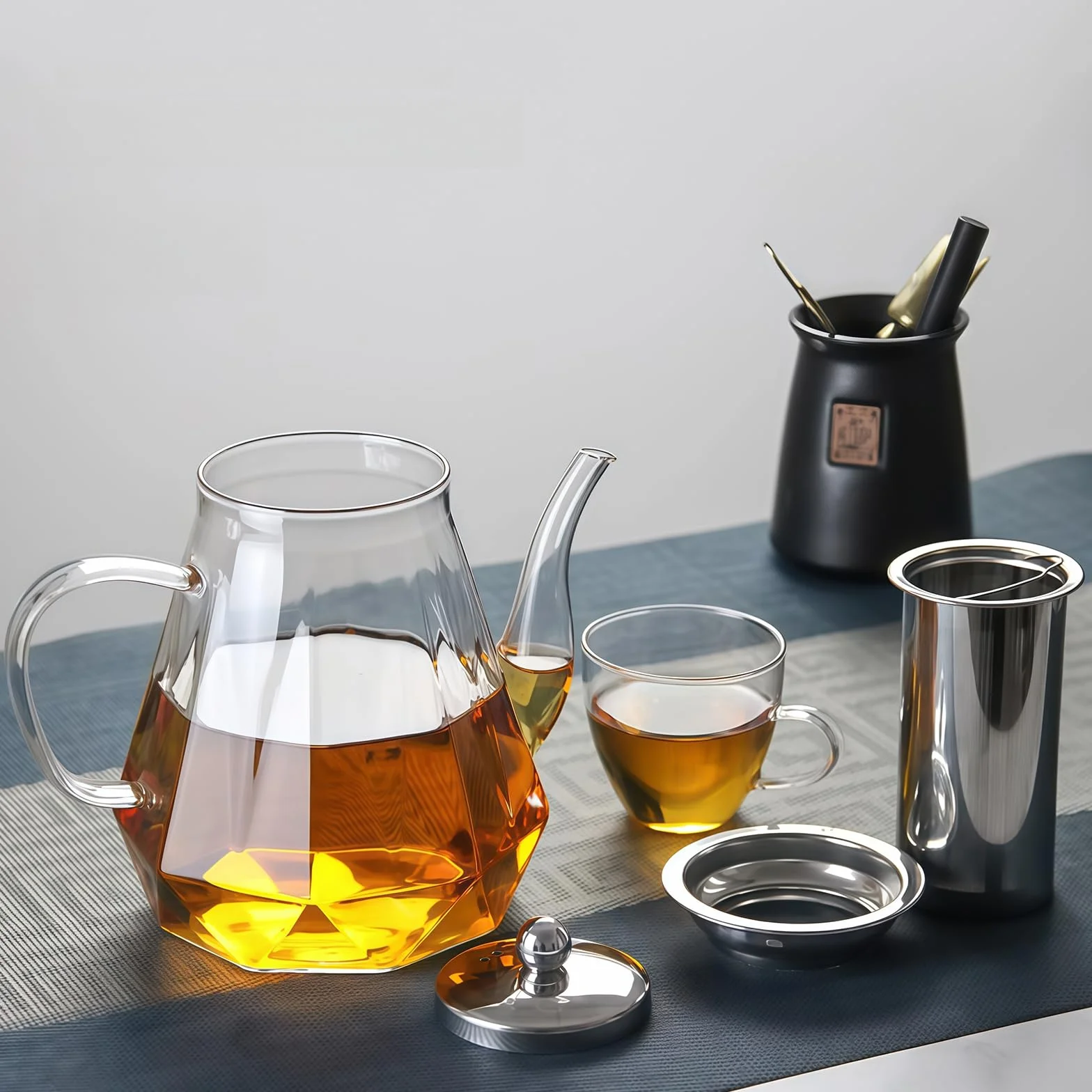 Dzbanek do herbaty z sitkiem i pokrywką: 1200 ml, szklany dzbanek do herbaty z sitkiem, odporny na wysokie temperatury, do przygotowania luźnej herbaty, herbaty kwiatowej, ziołowej