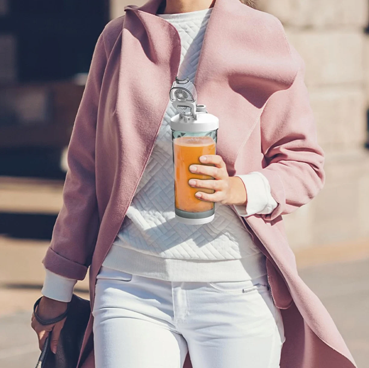 Przenośny blender elektryczna sokowirówka USB bezprzewodowa 600 ml/23,5 uncji rozmiar osobisty popijająca wylewka 6-ostrzowa głowica sportowa podróż LB34 biały