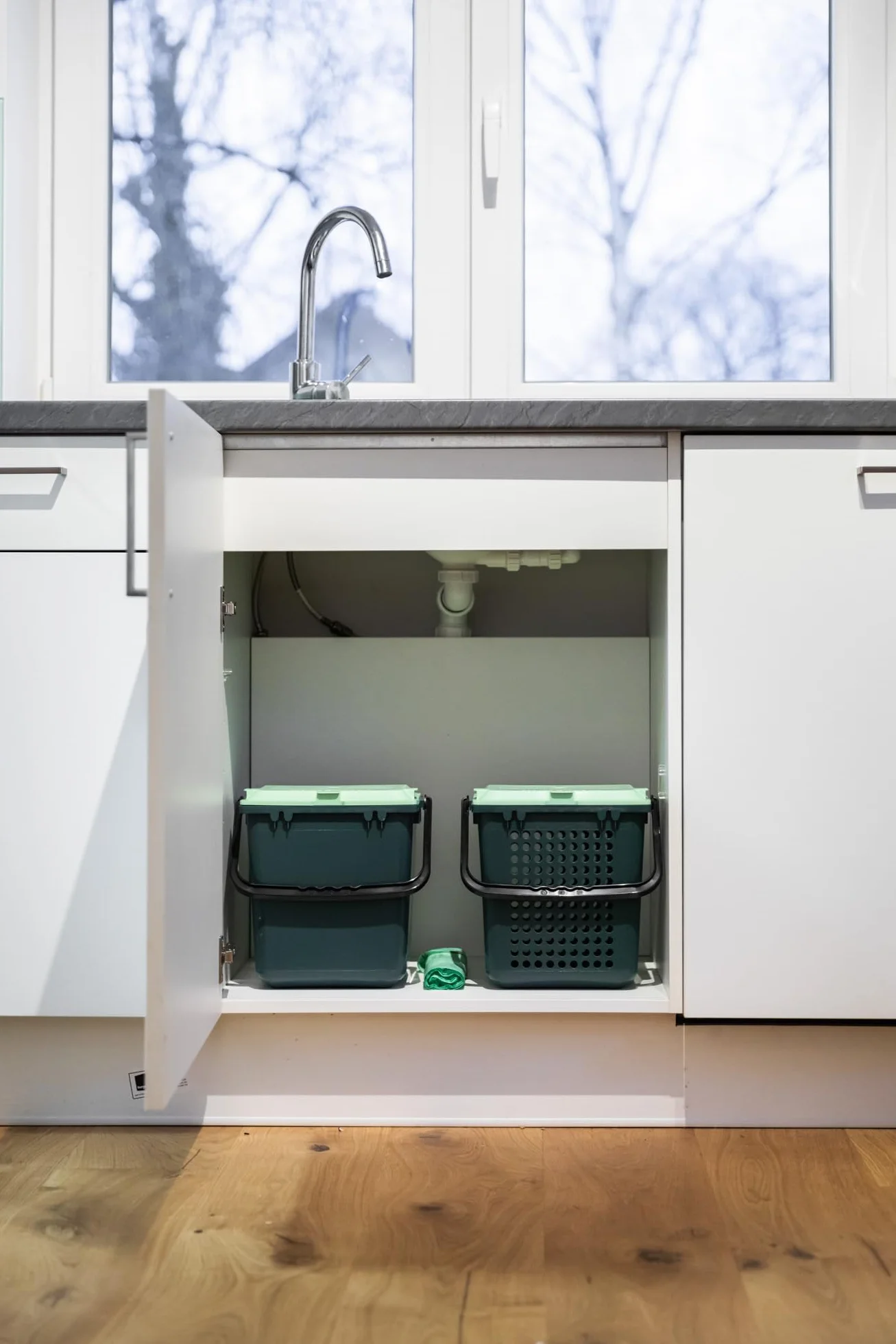 bioMat AirBox® Kosz na Odpady Organiczne do Kuchni 10 L Zielony