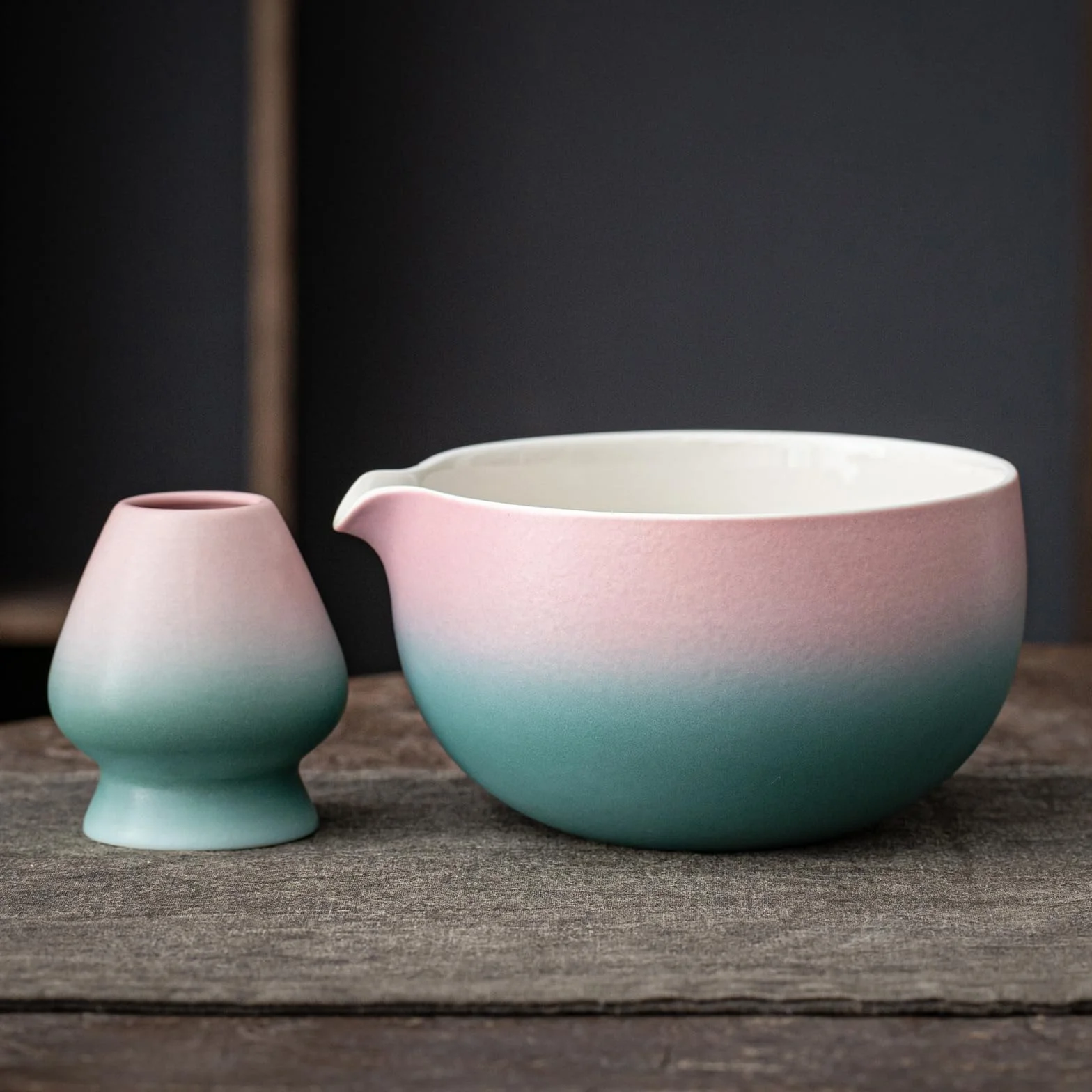 Japońska Ceramiczna Miska do Matcha Chawan Gradientowa Różowa Zieleń 510g