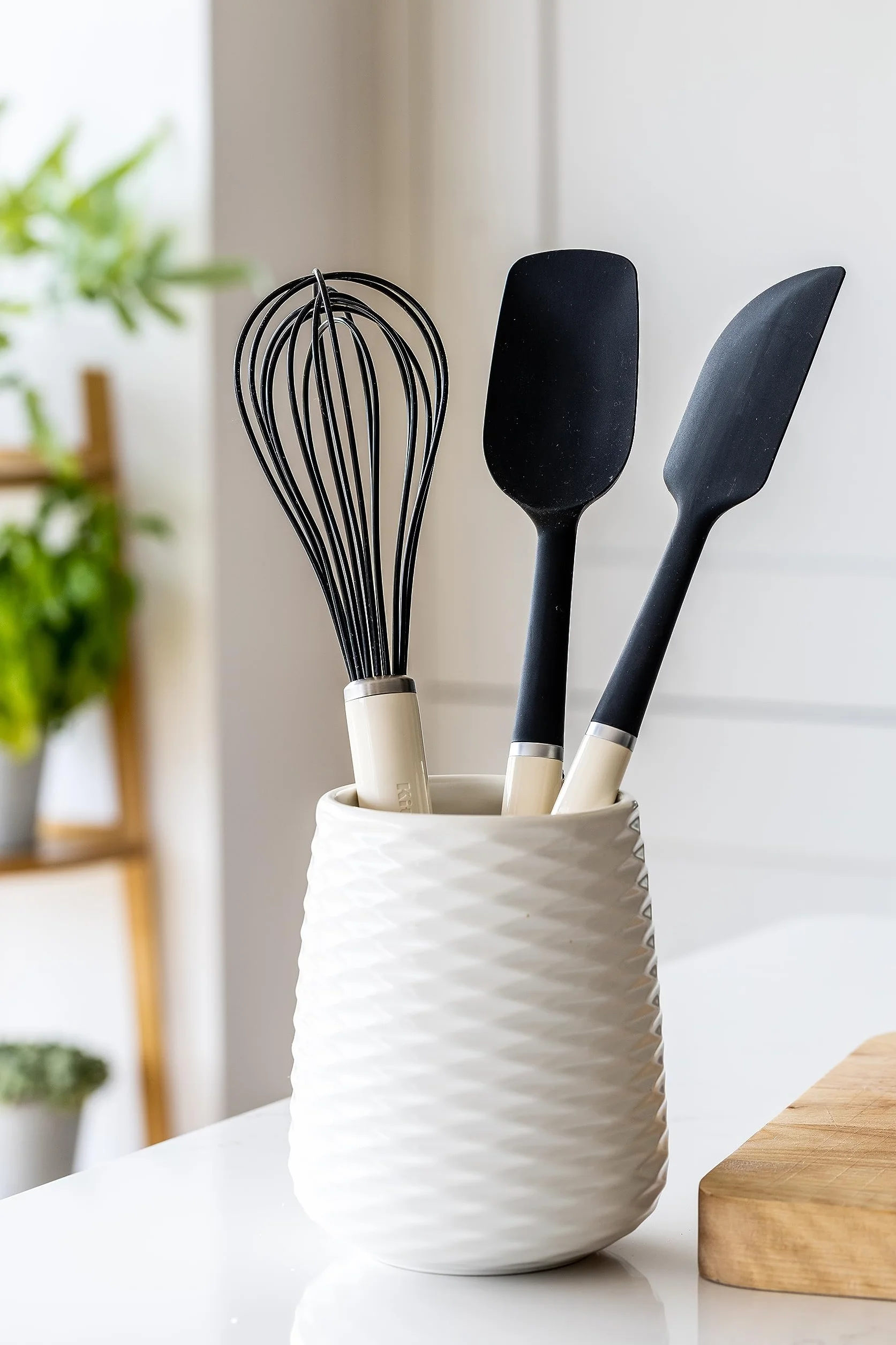 KitchenAid Klasyczna trzepaczka silikonowa - Almond Cream