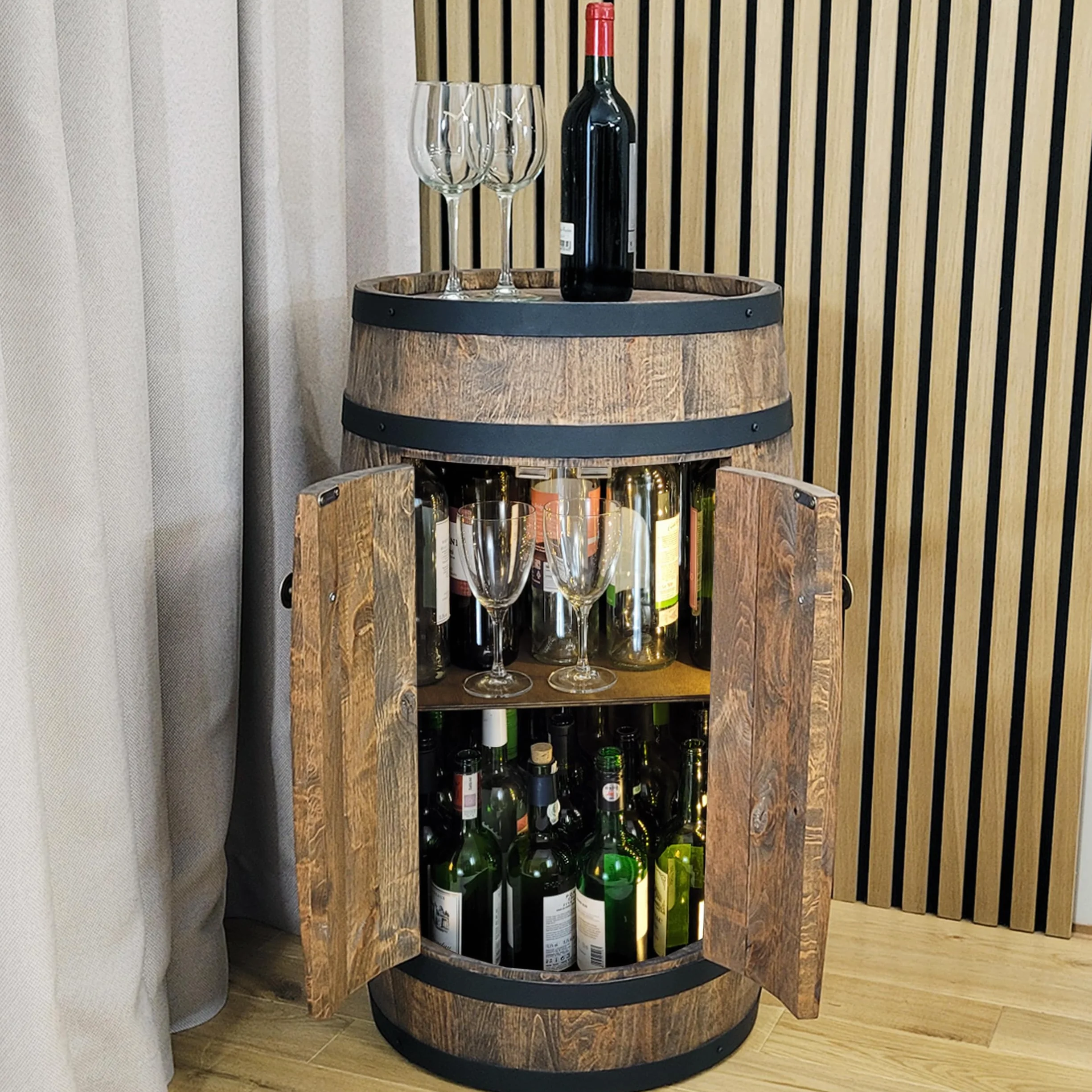 Beczka z 2 drzwiami i oświetleniem LED, drewniana beczka 80 x 50 cm, beczka na wino, szafka barowa, ręcznie robiony stojak na butelki, dom, bar, bar, ściana, drewniana półka, whisky, wino, piwo, stół