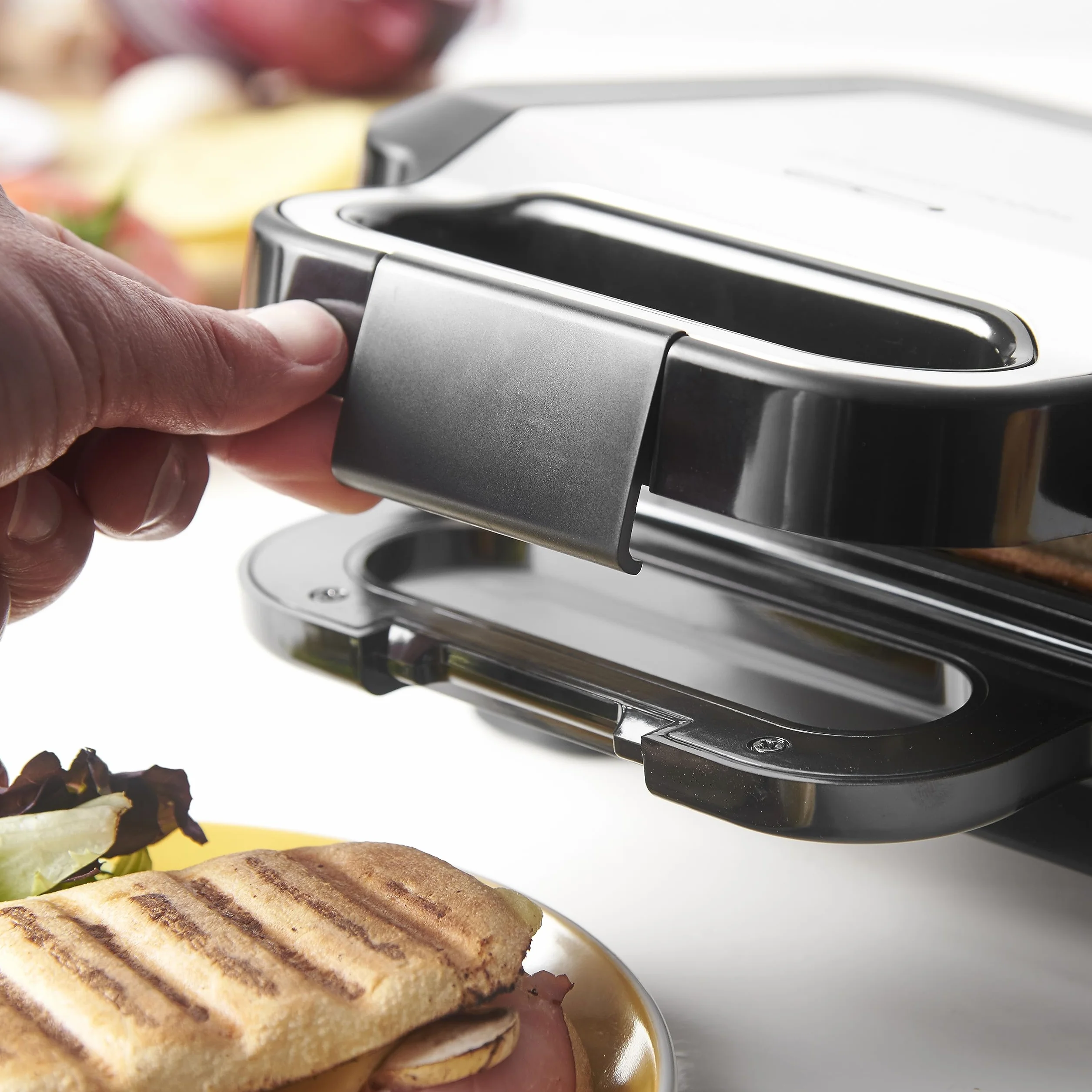 Russell Hobbs Opiekacz do kanapek 3w1 (opiekacz, gofrownica, grill), płyty można myć w zmywarce, głębokie płyty + powłoka nieprzywierająca, bez BPA, przechowywanie w pionie, 750W, Creations, 26810-56