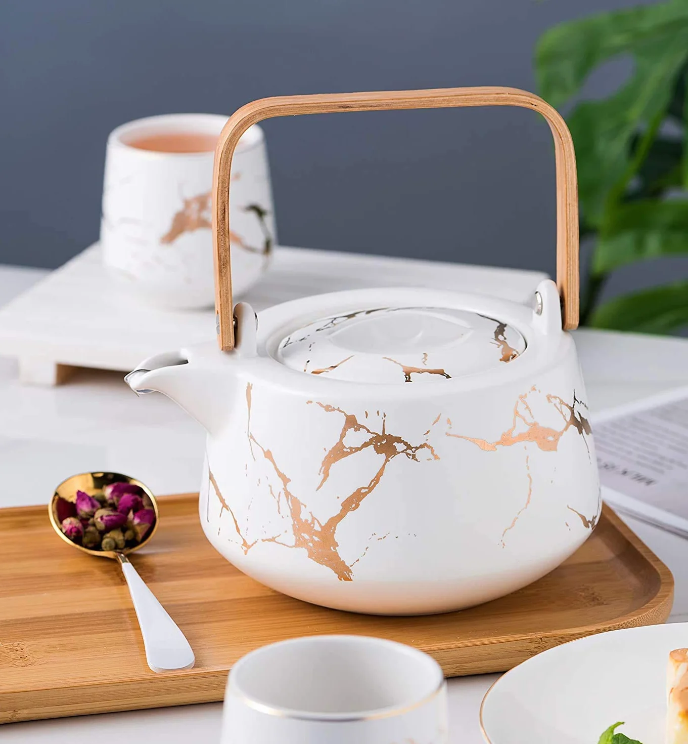 Ceramiczny zestaw do herbaty w japońskim stylu, elegancki czajniczek i 4 filiżanki do herbaty z drewnianą tacą na popołudniową herbatę, wystrój domu, restauracji, herbaty, przyjęcie, marmurowe