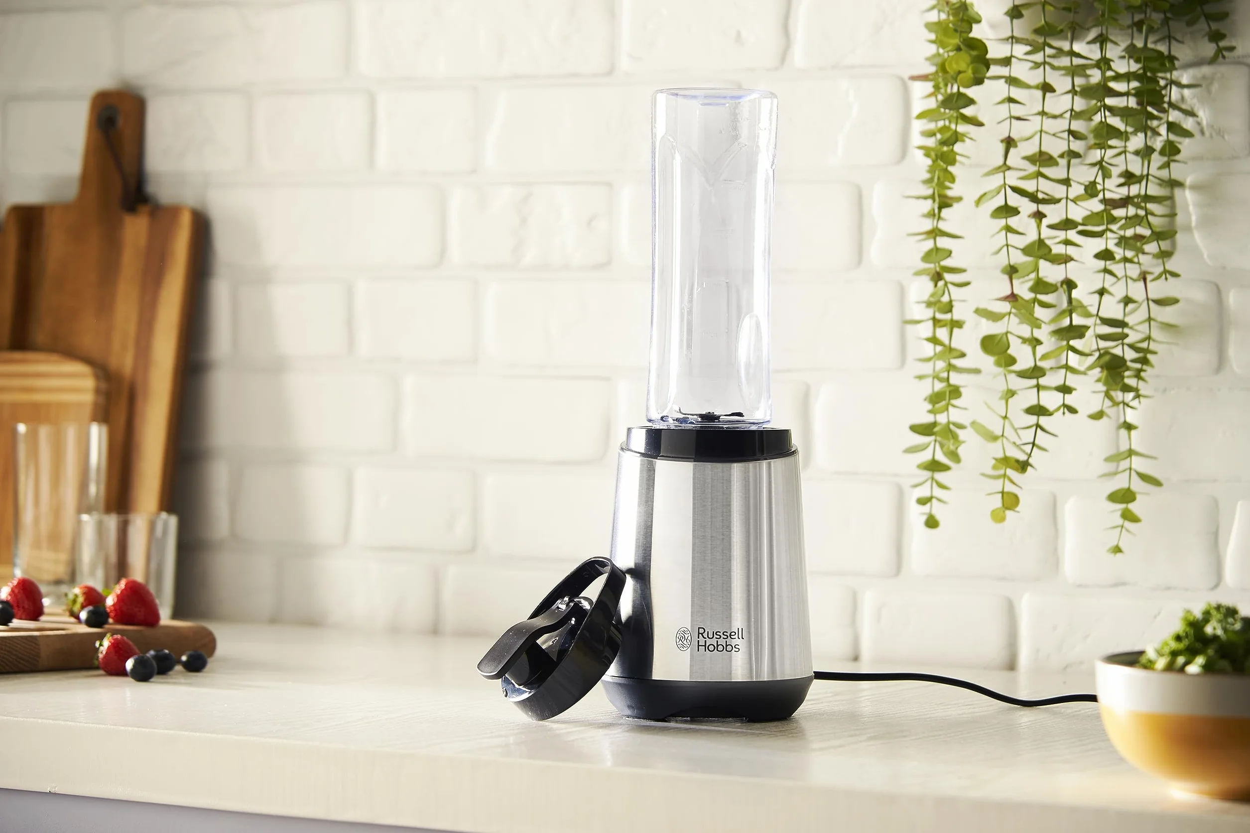 Russell Hobbs Blender personalny 300W 23,5tys obr/min 600ml Mix&Go 23472-56