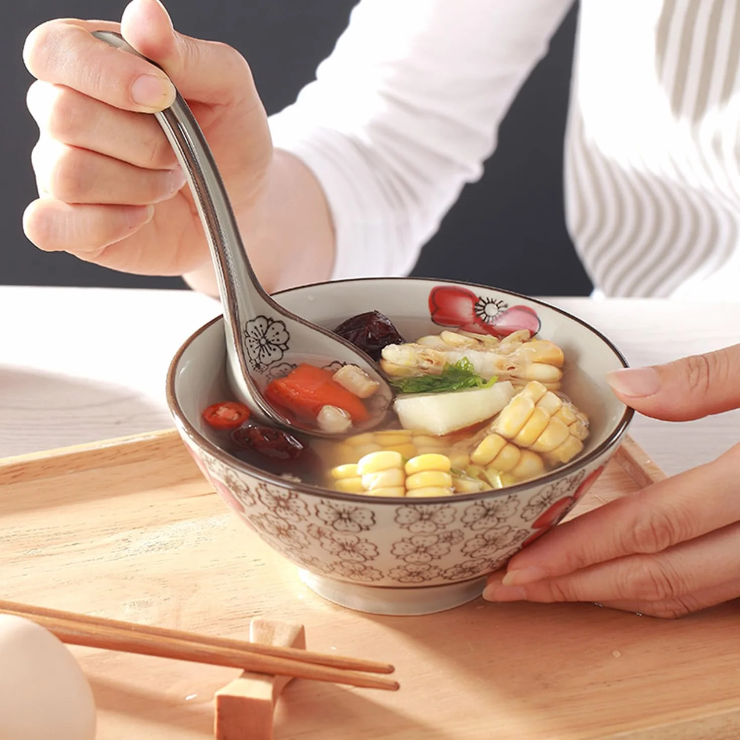 Ceramiczne łyżki do zupy, ramen, chińskie łyżki do zupy, japońskie łyżki do zupy w stylu retro, kreatywne porcelanowe azjatyckie łyżki do zupy do Ramen Pho, płatków śniadaniowych, pierogów Wonton,