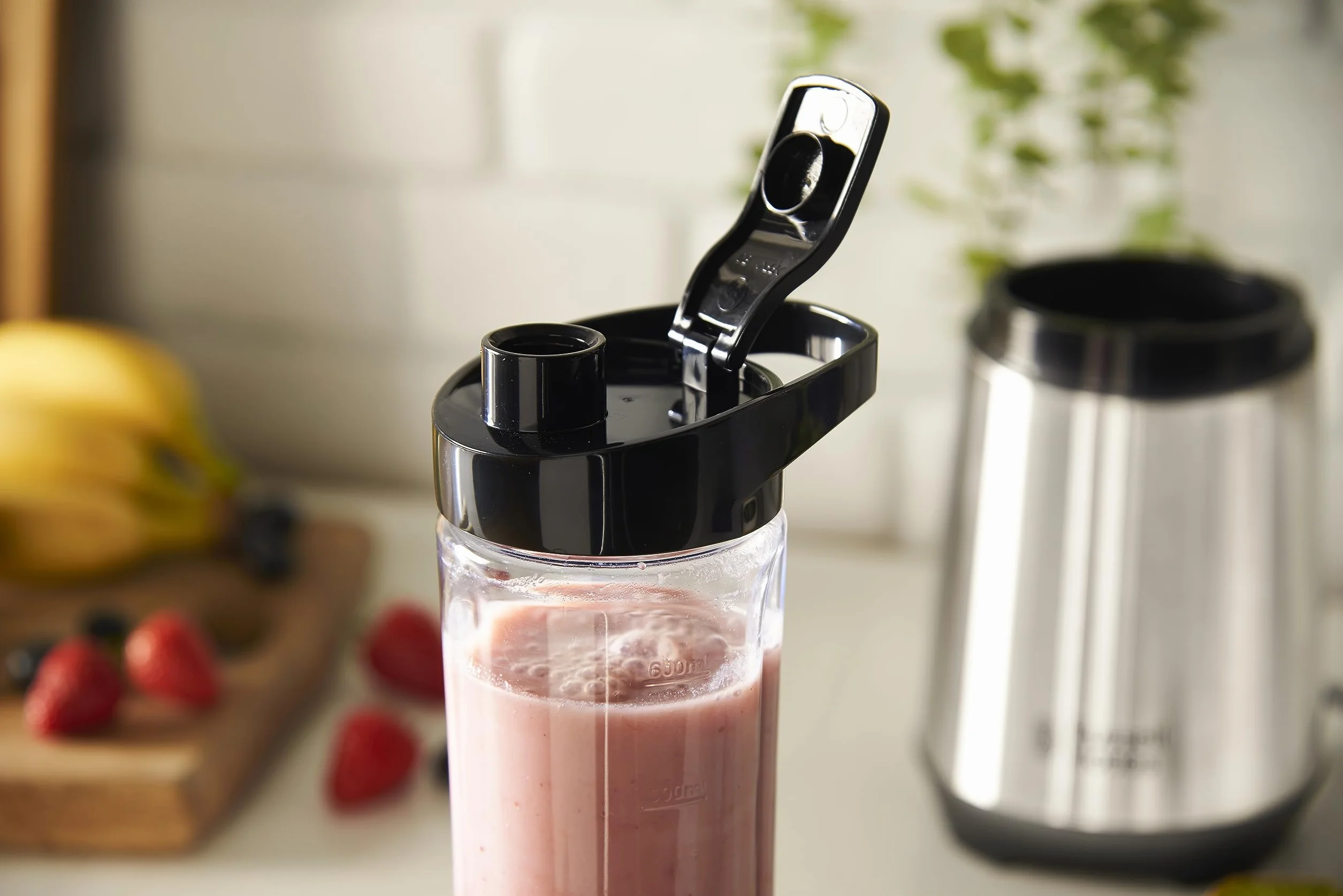 Russell Hobbs Blender personalny 300W 23,5tys obr/min 600ml Mix&Go 23472-56