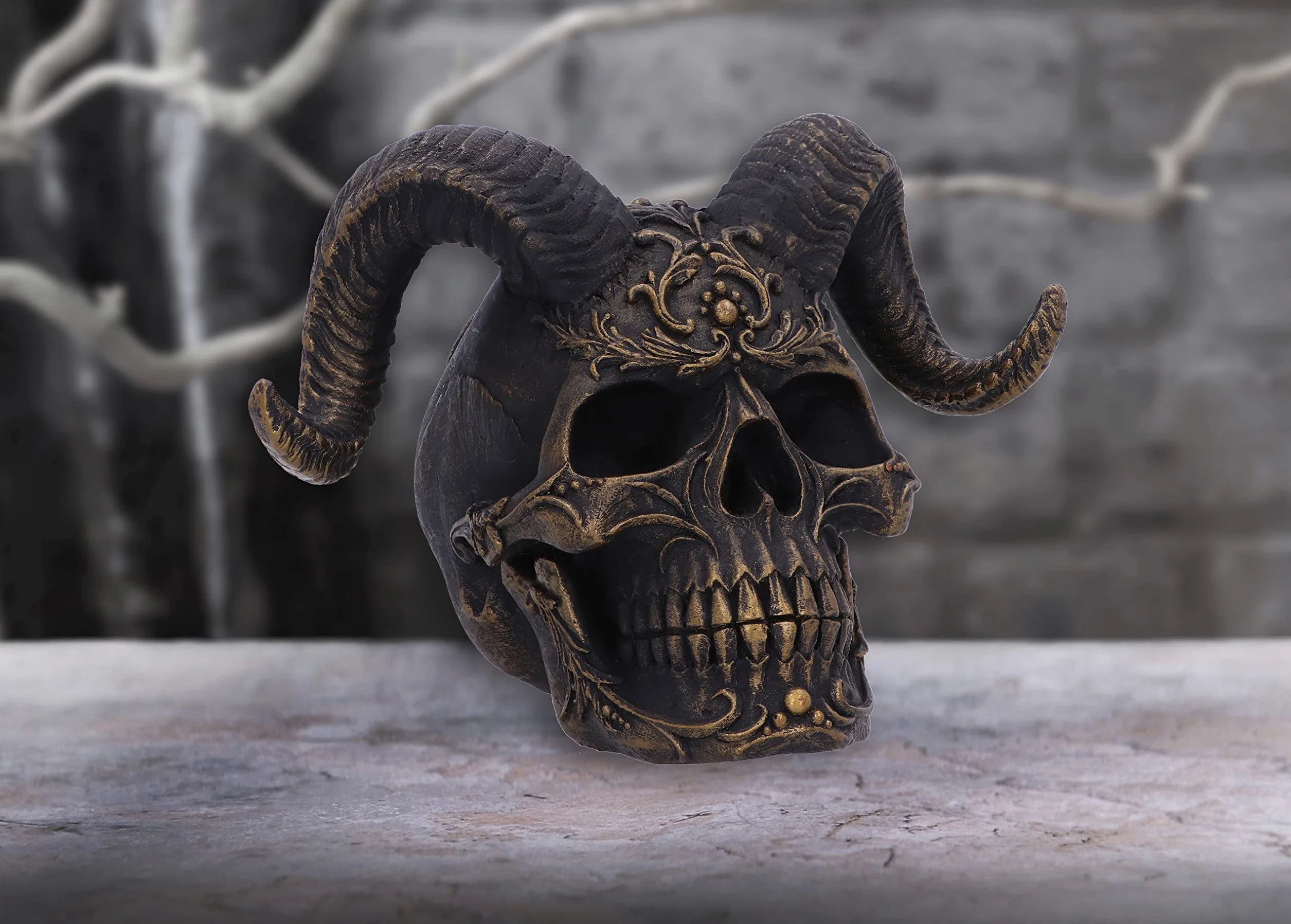 Nemesis Now Czaszka diabolus czarna 18 cm