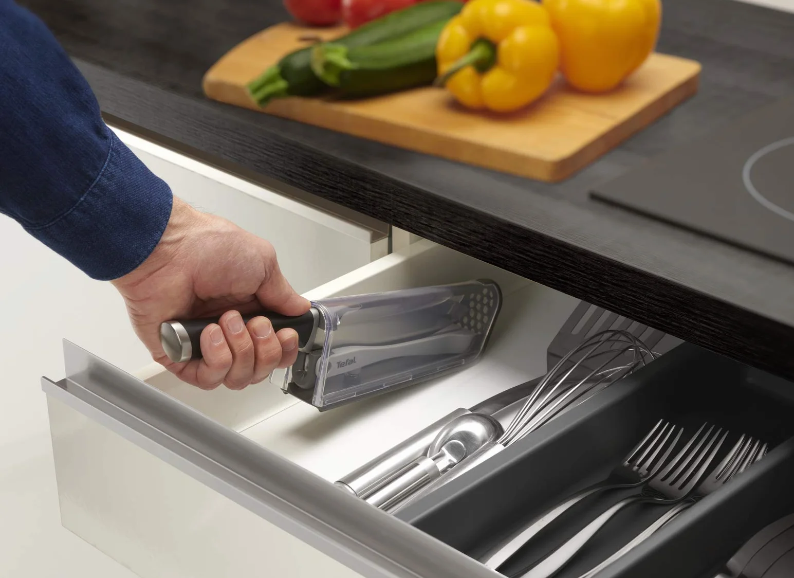 TEFAL Ever Sharp Nóż kuchenny uniwersalny 16,5 cm z technologią ostrzenia