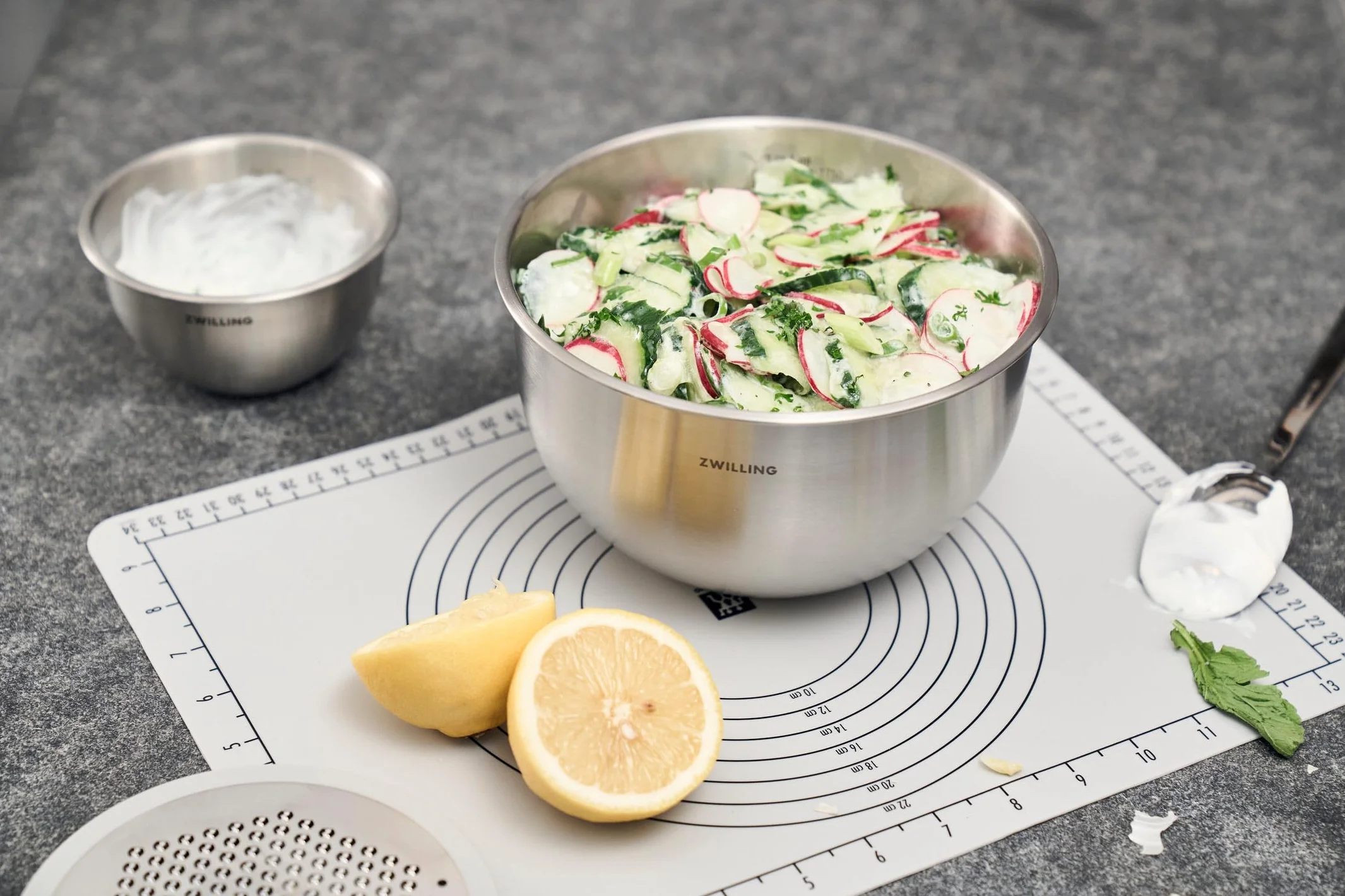 ZWILLING Fresh & Save BOWLS 3-częściowy zestaw misek ze stali nierdzewnej, S-12 cm, M-18 cm, L-24 cm, srebrny