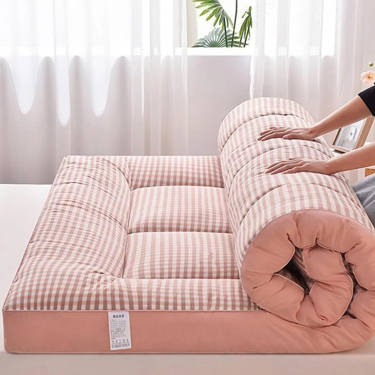 Japoński materac futon, podłogowy, składany, materac tatami, przenośna podkładka kempingowa, łatwa do przechowywania, oddychająca tkanina na materac kanapowy (różowy, 150 x 200 cm)