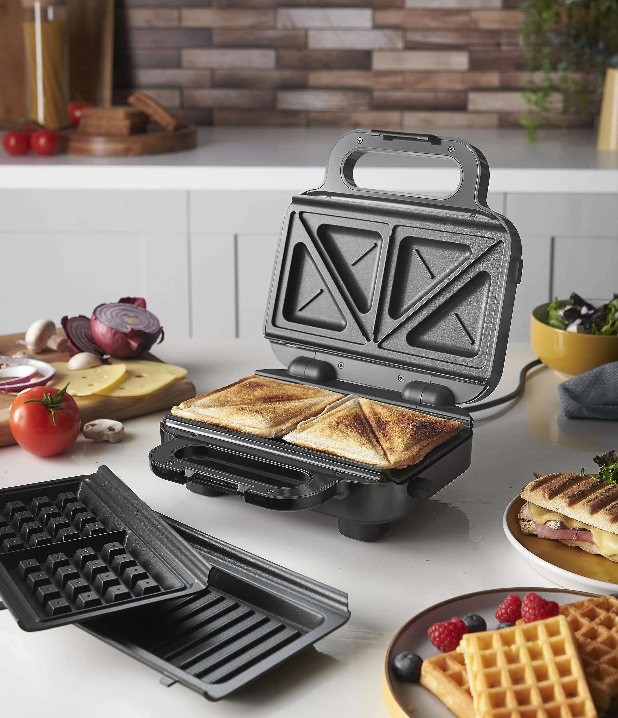 Russell Hobbs Opiekacz do kanapek 3w1 (opiekacz, gofrownica, grill), płyty można myć w zmywarce, głębokie płyty + powłoka nieprzywierająca, bez BPA, przechowywanie w pionie, 750W, Creations, 26810-56