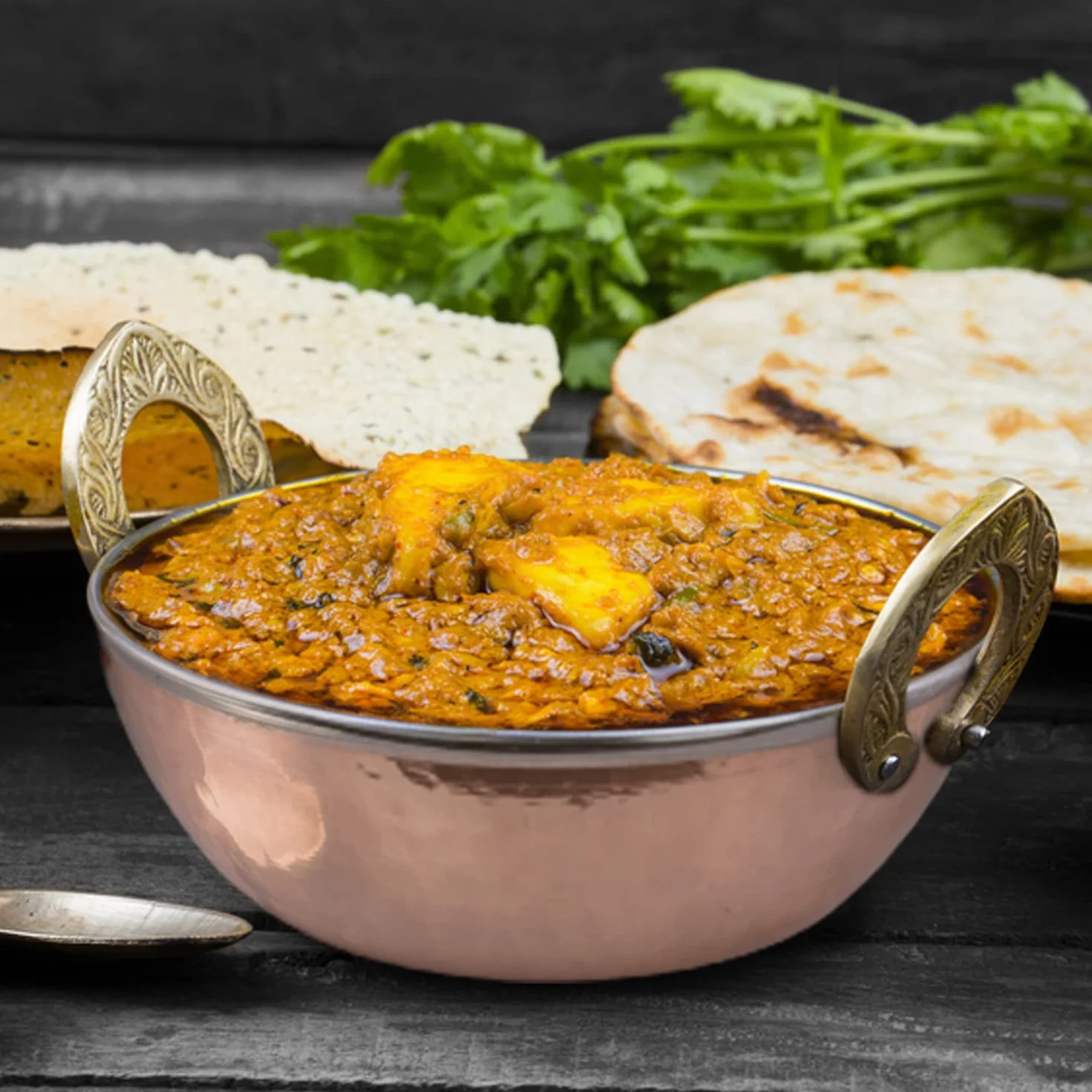 Zap Impex Indyjskie naczynie do serwowania, miedź i młotkowana stal nierdzewna Karahi do indyjskich potraw i curry, zestaw 2 sztuk, średnica 19 cm, srebro 8904295400458