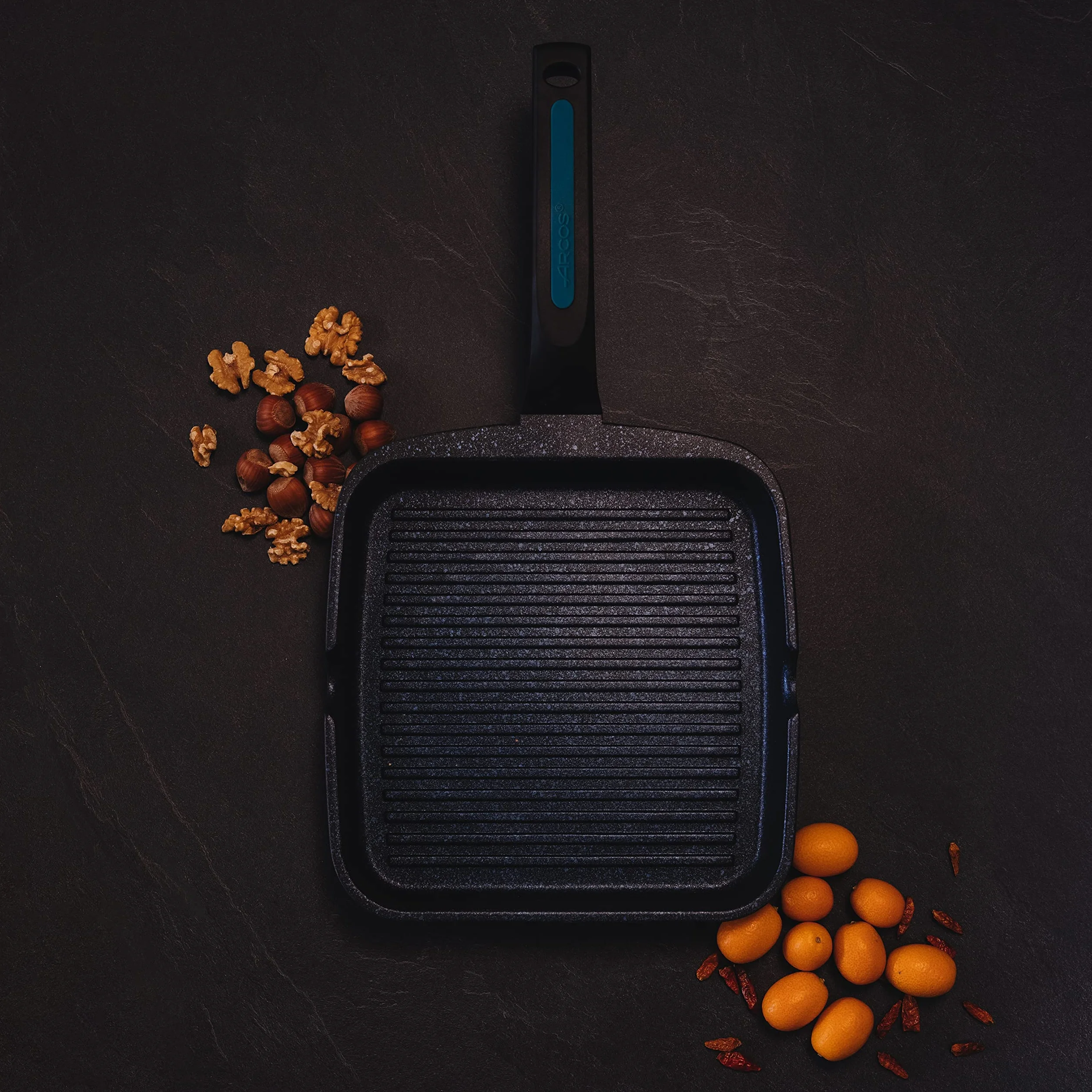 Arcos Seria Thera Grill nieprzywierający 24x24 cm odlew aluminiowy ergonomiczny uchwyt z tworzywa sztucznego i silikonu
