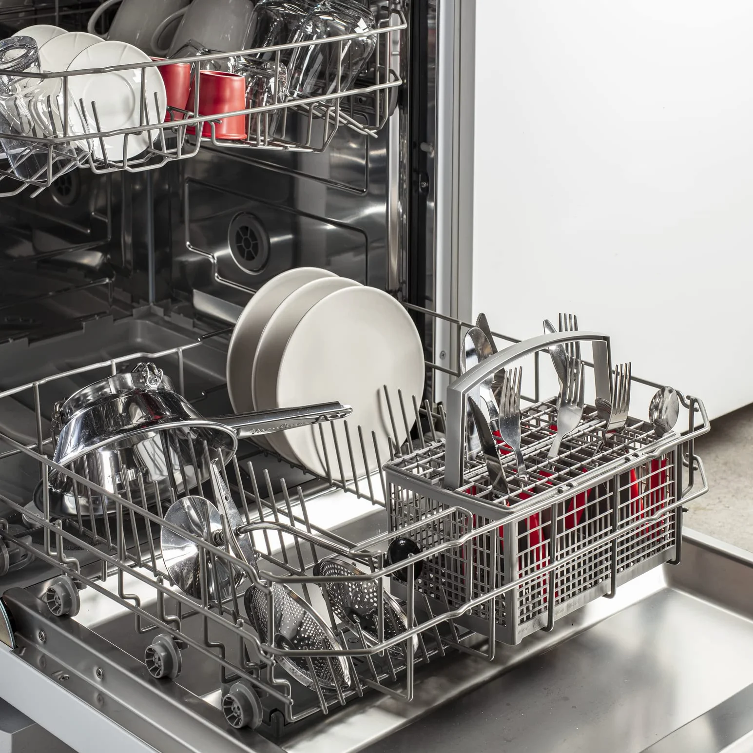 Moulinex Klasyczny ręczny młynek do warzyw ze stali nierdzewnej, mały model, łatwe mielenie, przeciery, zupy, kompoty, nadaje się do mycia w zmywarce, wyprodukowano we Francji A40106