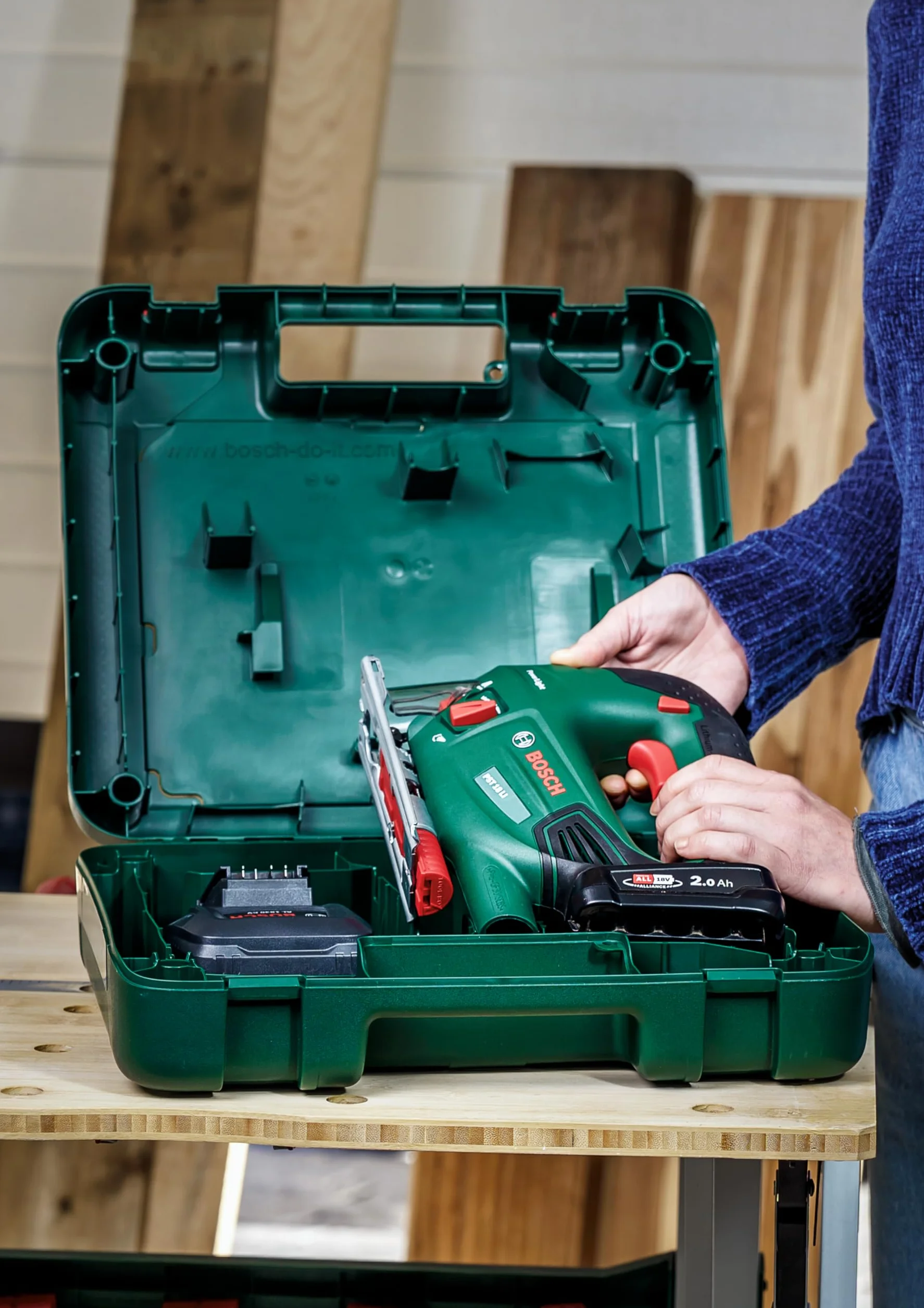 Bosch 1x Walizka z tworzywa sztucznego (Bezpieczne miejsce na PST 18 Li i Akumulator Gen. II 1.5/3.0 Ah i Ładowarka, Akcesoria Wyrzynarka)