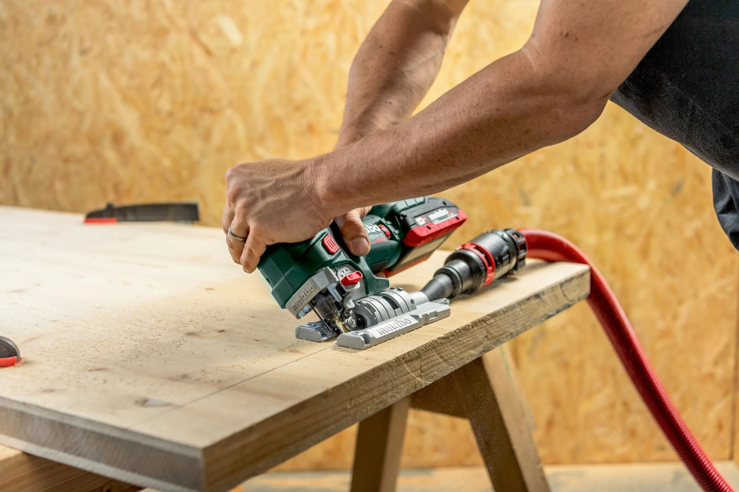 Metabo Wyrzynarka akumulatorowa STA 18 LTX 150 BL, 18 V, w metabox, bez akumulatora, z silnikiem bezszczotkowym, z uchwytem Softgrip, piła 601502840