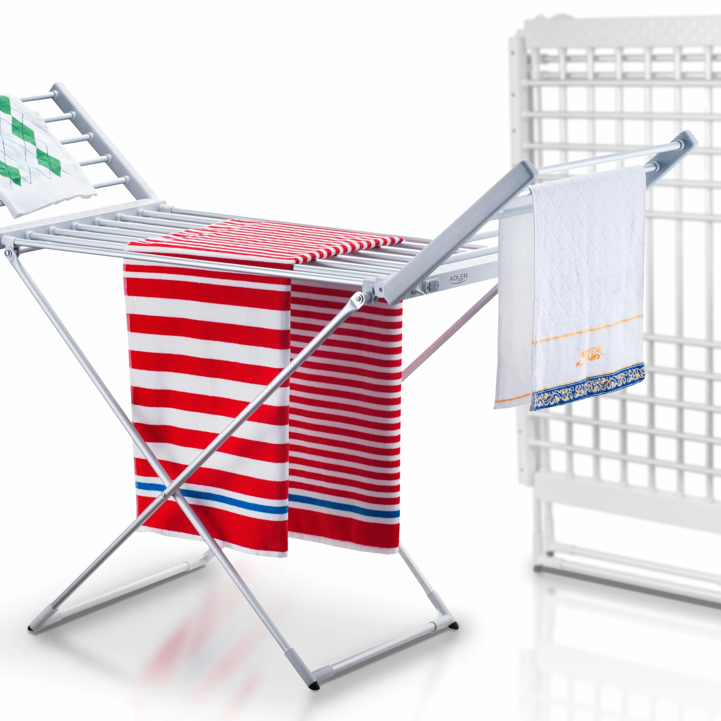 Elektryczna suszarka na pranie, Suszarka do ubrań z 18 prętami grzejnymi, Podgrzewany stojak do suszenia prania o mocy 220W, 148 x 52,5 x 90 cm, Skraca czas suszenia, IP22, Srebrno-Biała