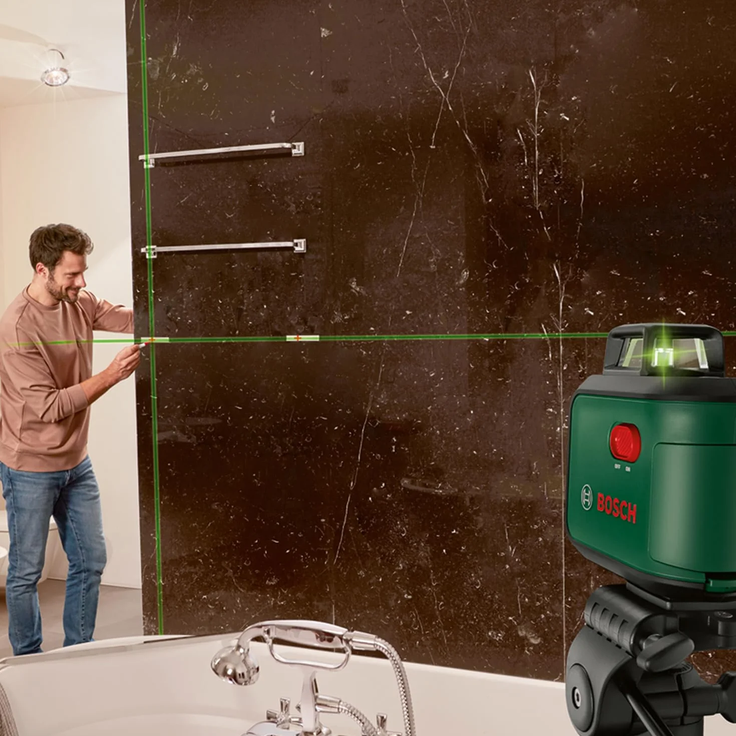 Laser krzyżowy Bosch AdvancedLevel 360 Set (3 linie laserowe, w tym 360° do wyrównywania elementów w całym pomieszczeniu, opakowanie kartonowe E-Commerce)