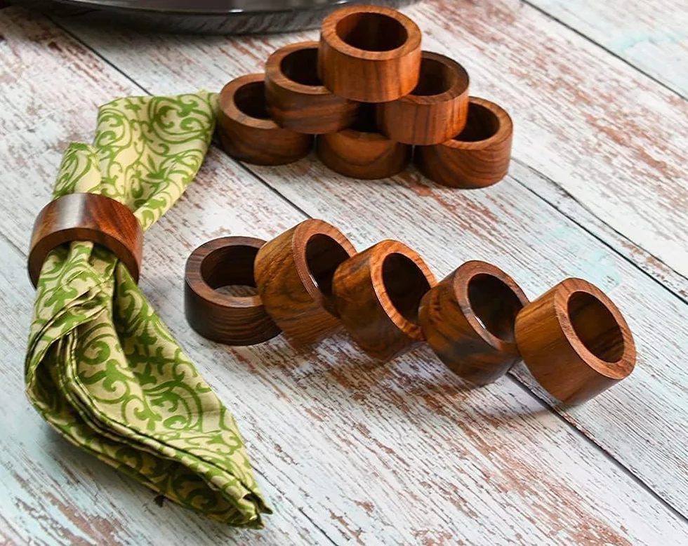 Ajuny Ręcznie wykonany drewniany okrągły pierścień na serwetkę elegancki gładki dekoracyjny 3,8 cm serwetki do dekoracji stołu kolacja wesele przyjęcia jadalnia przyjęcie dekoracja stołu zestaw 12