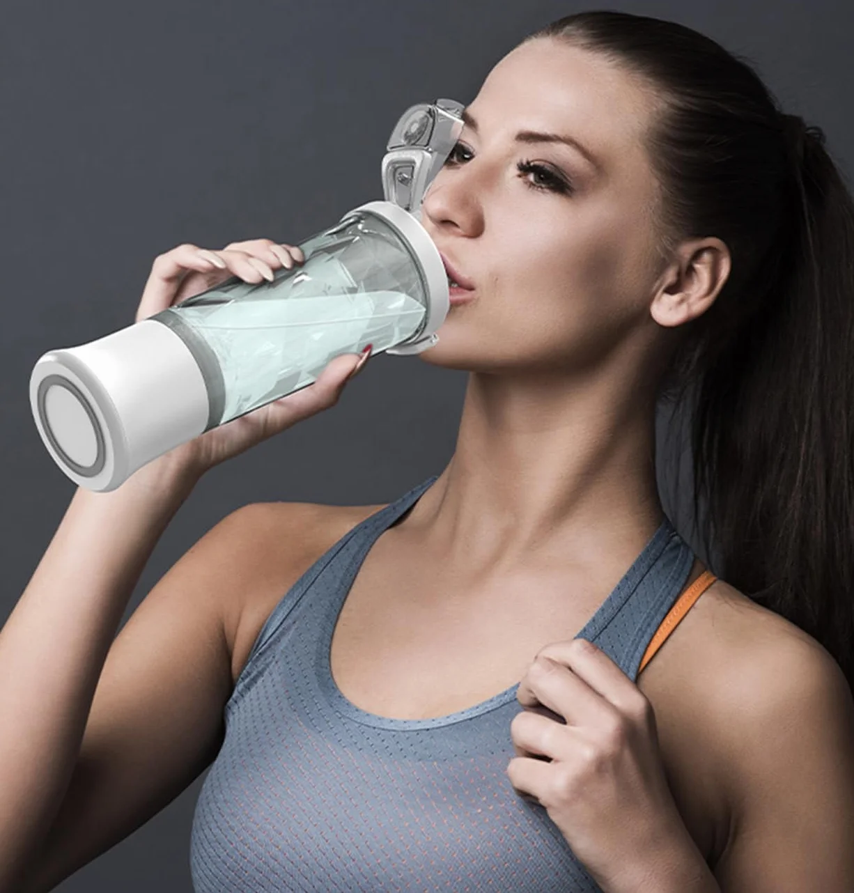 Przenośny blender elektryczna sokowirówka USB bezprzewodowa 600 ml/23,5 uncji rozmiar osobisty popijająca wylewka 6-ostrzowa głowica sportowa podróż LB34 biały