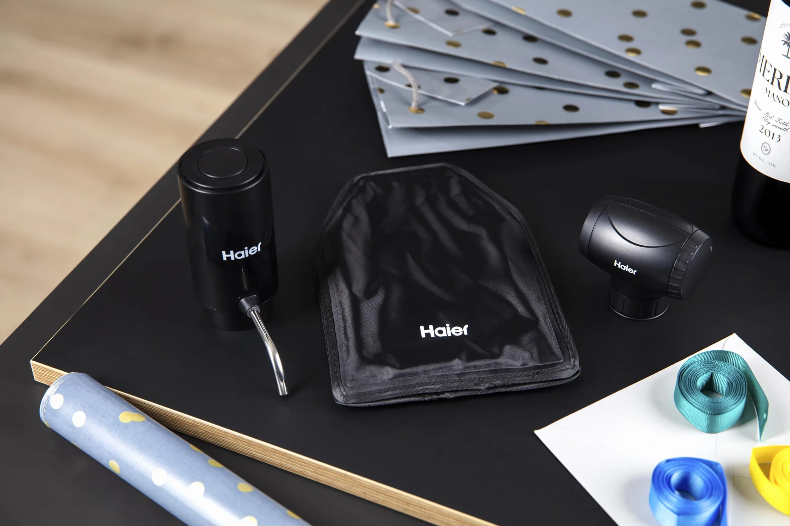 Haier Elektryczny napowietrzacz i dozownik do wina, 2 w 1, ulepszona aromatyzacja i świeżość, serwowanie z prędkością i doskonałością, idealna opcja na prezent dla miłośników wina
