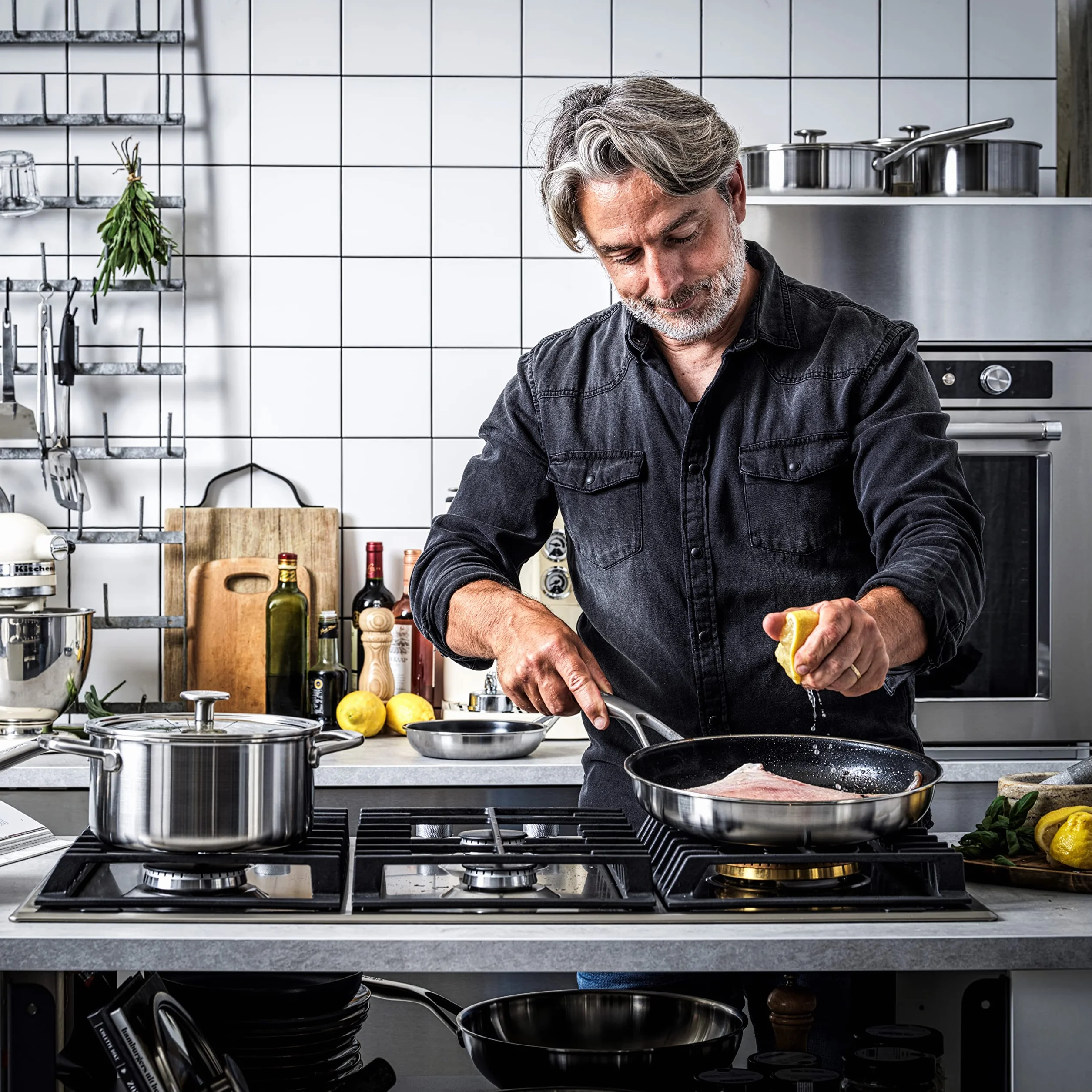 KitchenAid Wielowarstwowa stal nierdzewna nieprzywierająca 20 cm i 28 cm zestaw patelni, srebrny