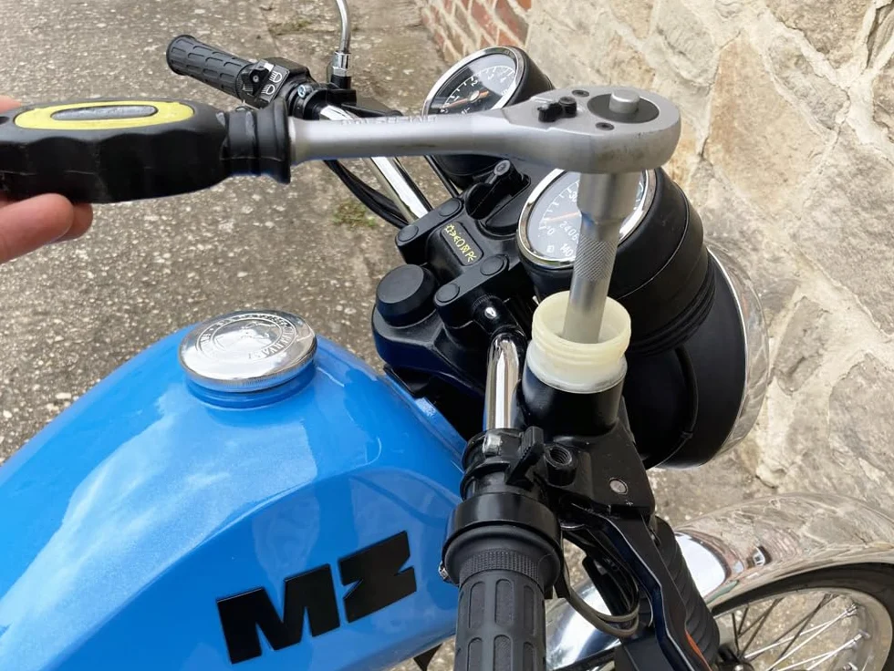 Narzędzie do ściągania zbiornika główny cylinder hamulcowy hamulec tarczowy do MZ ETZ 125 150 250 251