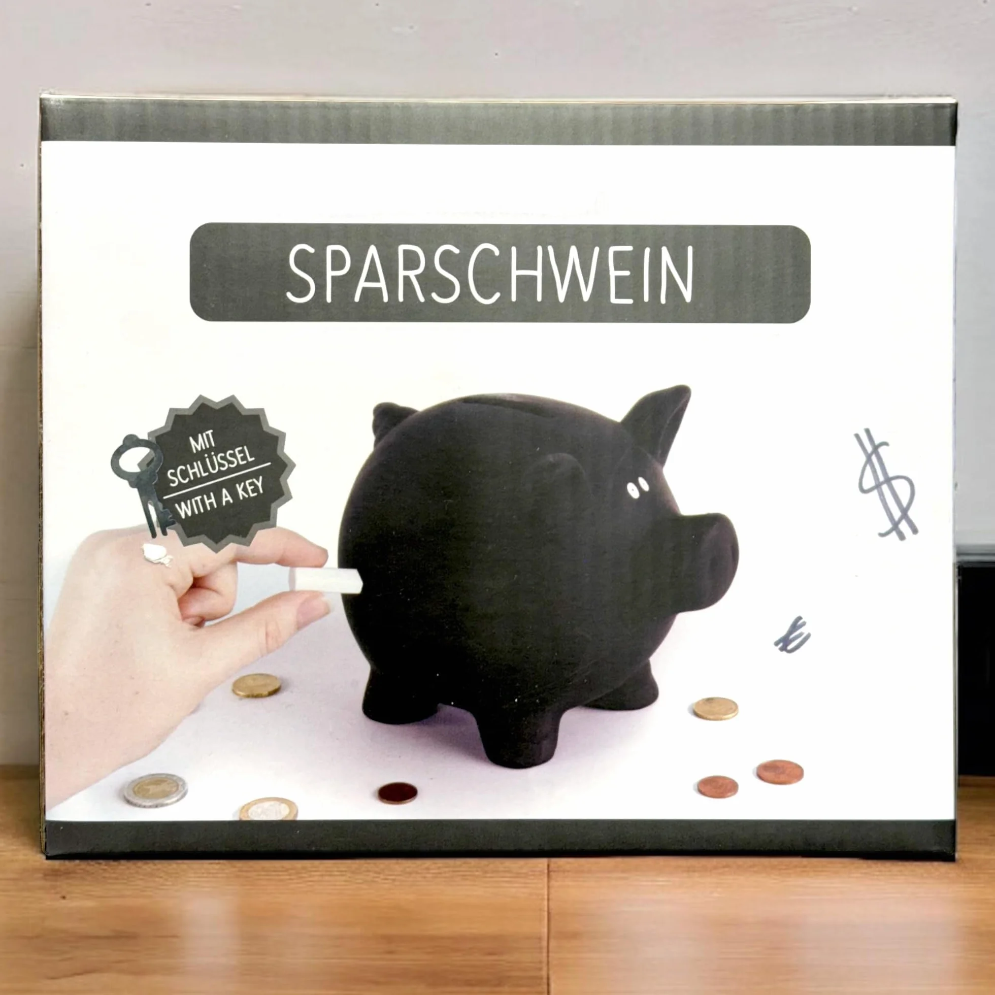 MIJOMA Ceramiczna świnka skarbonka z powierzchnią tablicy – w zestawie kreda, zamek z kluczem, 17,5 x 13,5 x 14,4 cm, kolor czarny