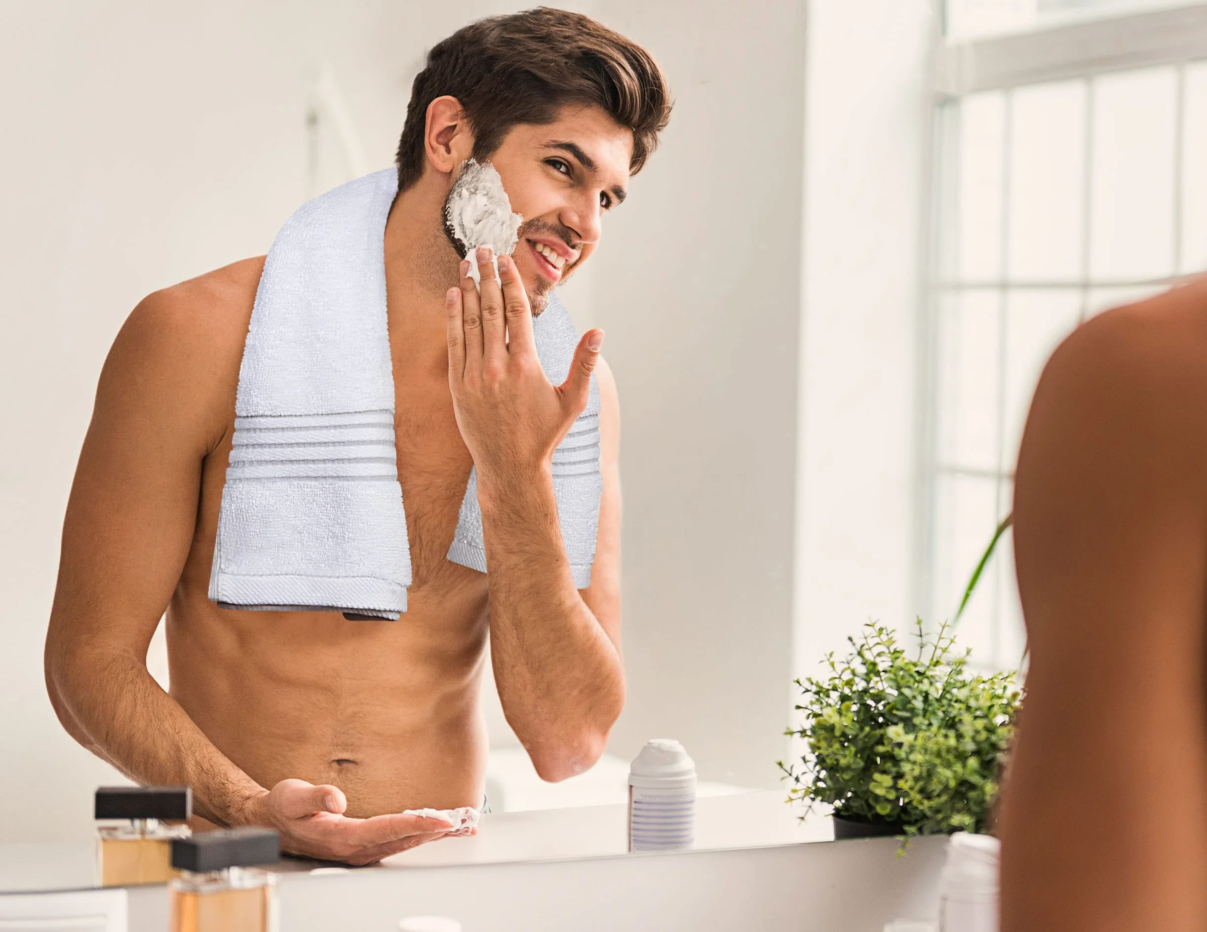 Utopia Towels - Zestaw 8 Ręczników Premium, 2 Ręczniki Kąpielowe, 2 Ręczniki do rąk i 4 Myjki. Bawełna. Do Użytku Domowego, Hotelowego i Spa Bardzo Chłonne (Biały)