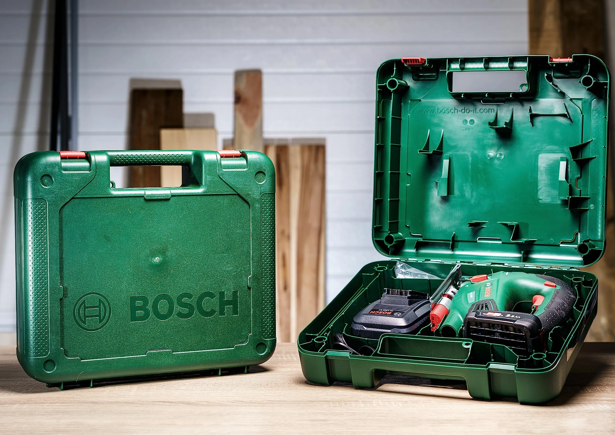 Bosch 1x Walizka z tworzywa sztucznego (Bezpieczne miejsce na PST 18 Li i Akumulator Gen. II 1.5/3.0 Ah i Ładowarka, Akcesoria Wyrzynarka)