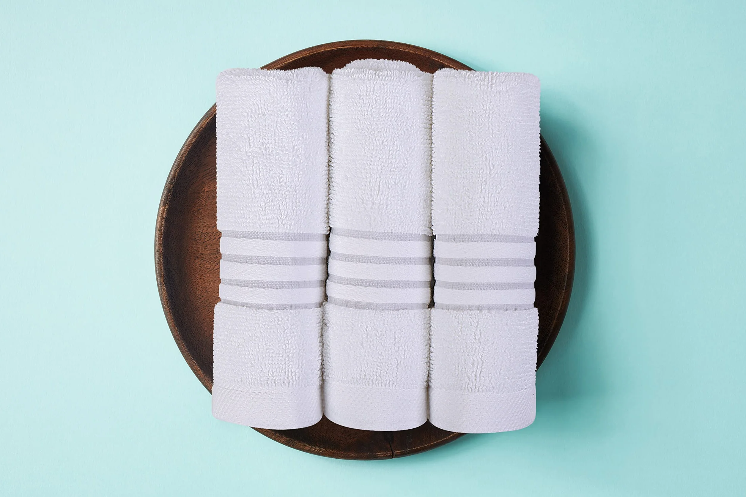 Utopia Towels - Zestaw 8 Ręczników Premium, 2 Ręczniki Kąpielowe, 2 Ręczniki do rąk i 4 Myjki. Bawełna. Do Użytku Domowego, Hotelowego i Spa Bardzo Chłonne (Biały)