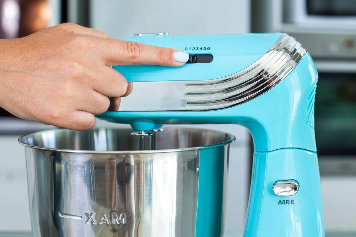 Cecotec Mikser Blender Cecomixer Easy. Orbital Motion, pojemność 3 L, stalowa misa, 5 funkcji (ugniatanie, ubijanie, mieszanie, ubijanie, emulgowanie), 6 prędkości, 250 W, niebieski