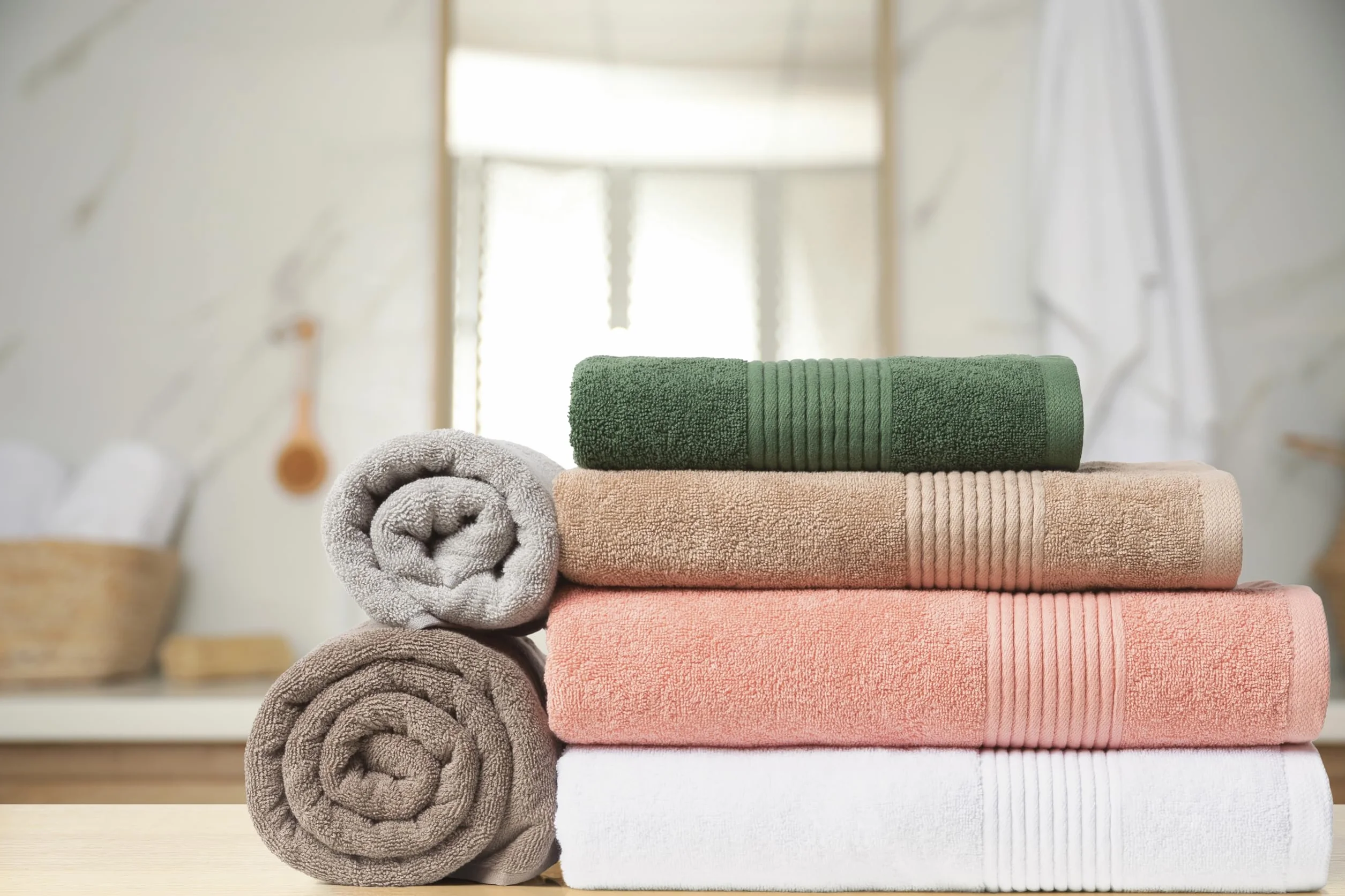 Zestaw ręczników Cloud Pillow 50x100 cm – 4 sztuki, 100% bawełny – miękkie, chłonne i wytrzymałe ręczniki frotte – z certyfikatem Oeko-Tex – idealne do hotelu, spa i dla gości