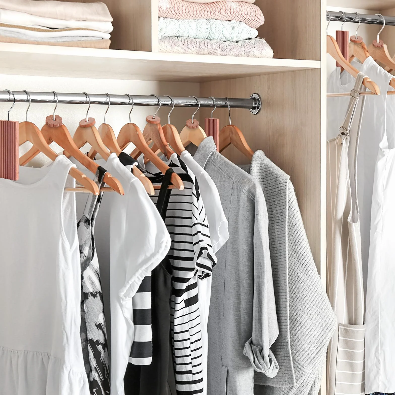 Yizhet Ochrona przed molami z drewna cedrowego, 26 sztuki