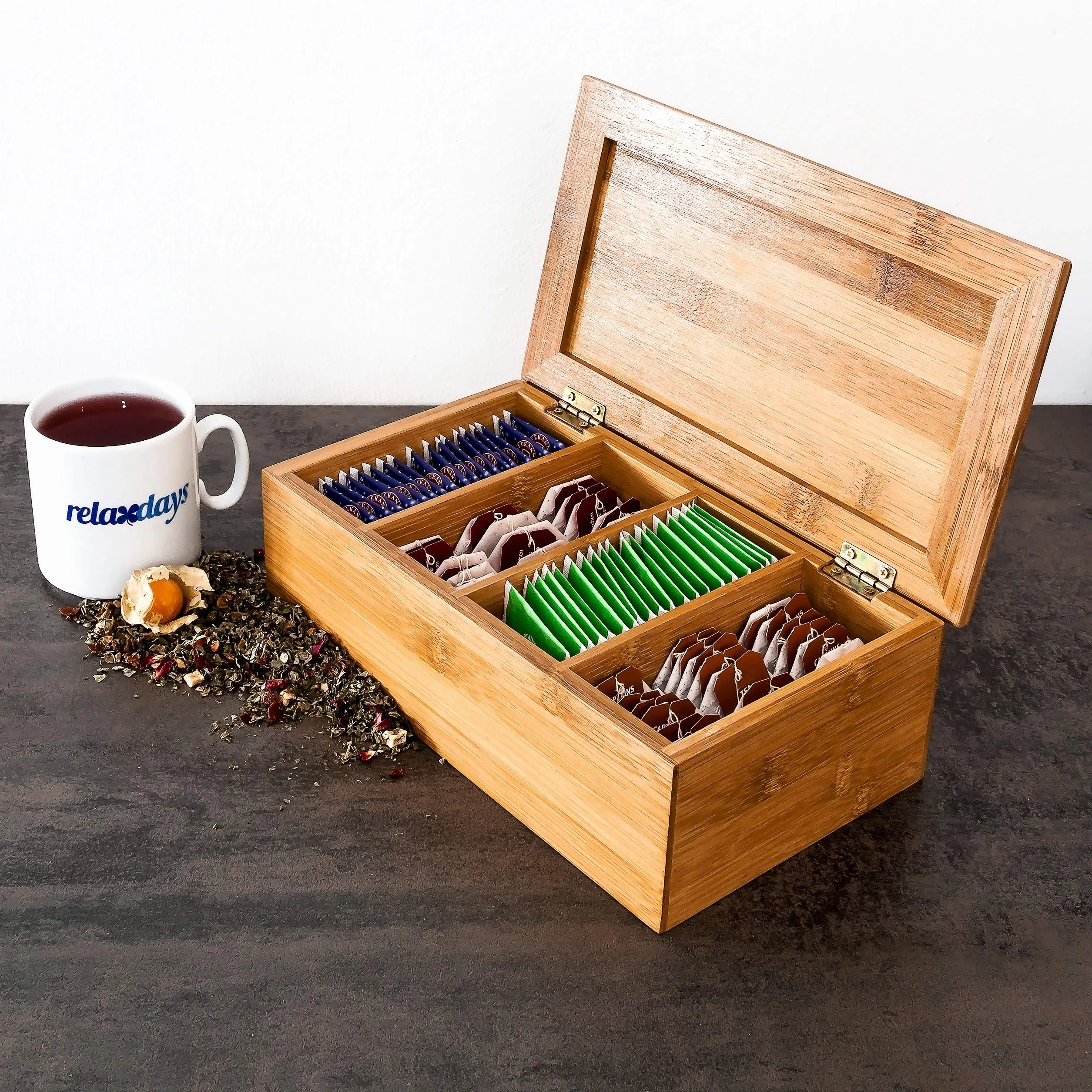 Relaxdays Pudełko na herbatę (wys. x szer. x gł.): 9 x 28,5 x 16 cm, z bambusa, z otwieraną pokrywką, puszka na herbatę z 4 przegródkami, na około 80 torebek herbaty jako pudełko na torebki herbaty i